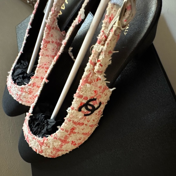 Chanel Pink Glittered Tweed Leather Slingbacks Pumps 24P Size 37.5/US Size 7.5 - Picture 16 of 16